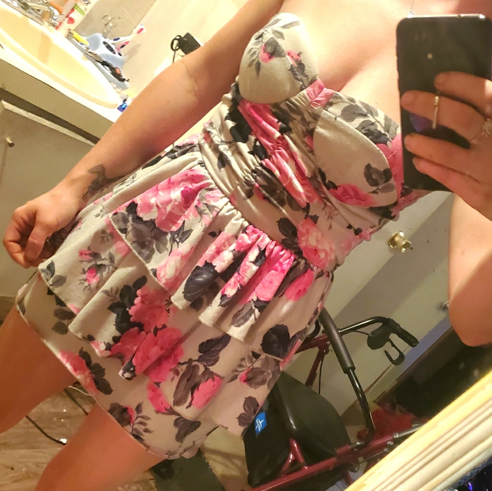 Strapless top